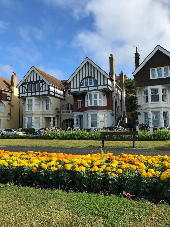 St Leonards-on-Sea Elegant Spacious Seaside Apartment מראה חיצוני תמונה